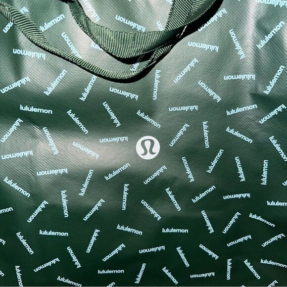 Bundle 2 Lululemon Holiday Reusable Shopping Gift Bag Totes - Green - Picture 4 of 6